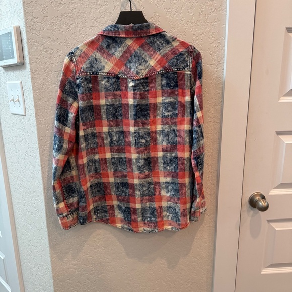 Justify Acid Wash Red Plaid Pearl Snap Shirt SZ Large - Picture 2 of 8